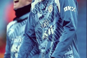 九游-德布劳内在切尔西比赛中败北，逆转引发热议！的简单介绍