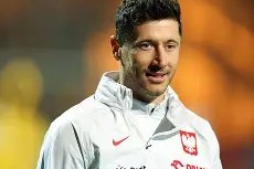  莱万多夫斯基九分钟五球是哪场比赛 